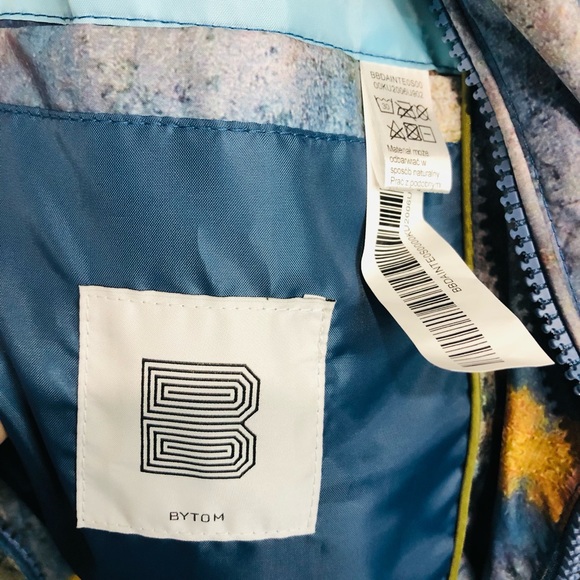 Bytom Dainte Jacket With Hood Medium Msrp $84 - Picture 8 of 9
